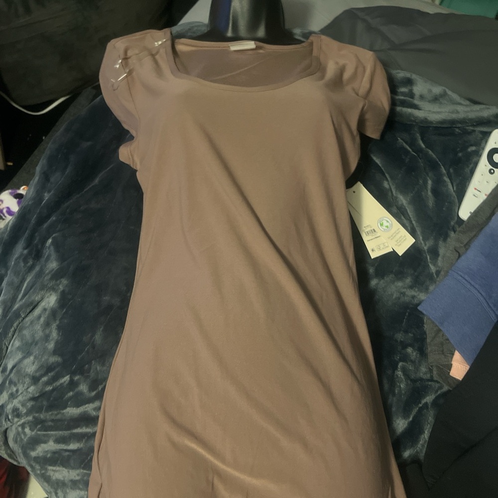 Brown-pink shirt dress.